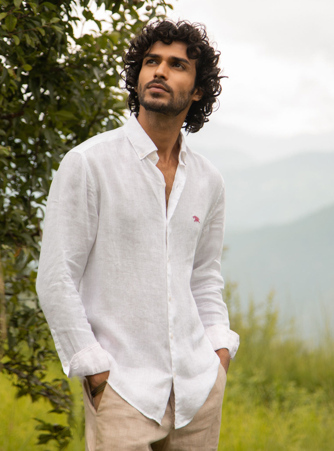 Top 12 Linen Shirt Outfits That You Must Try Every Summer