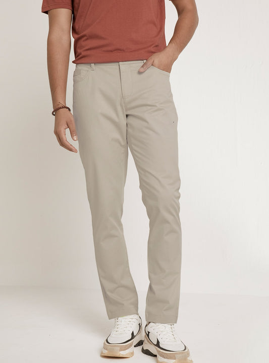 Light Achromatic Chino