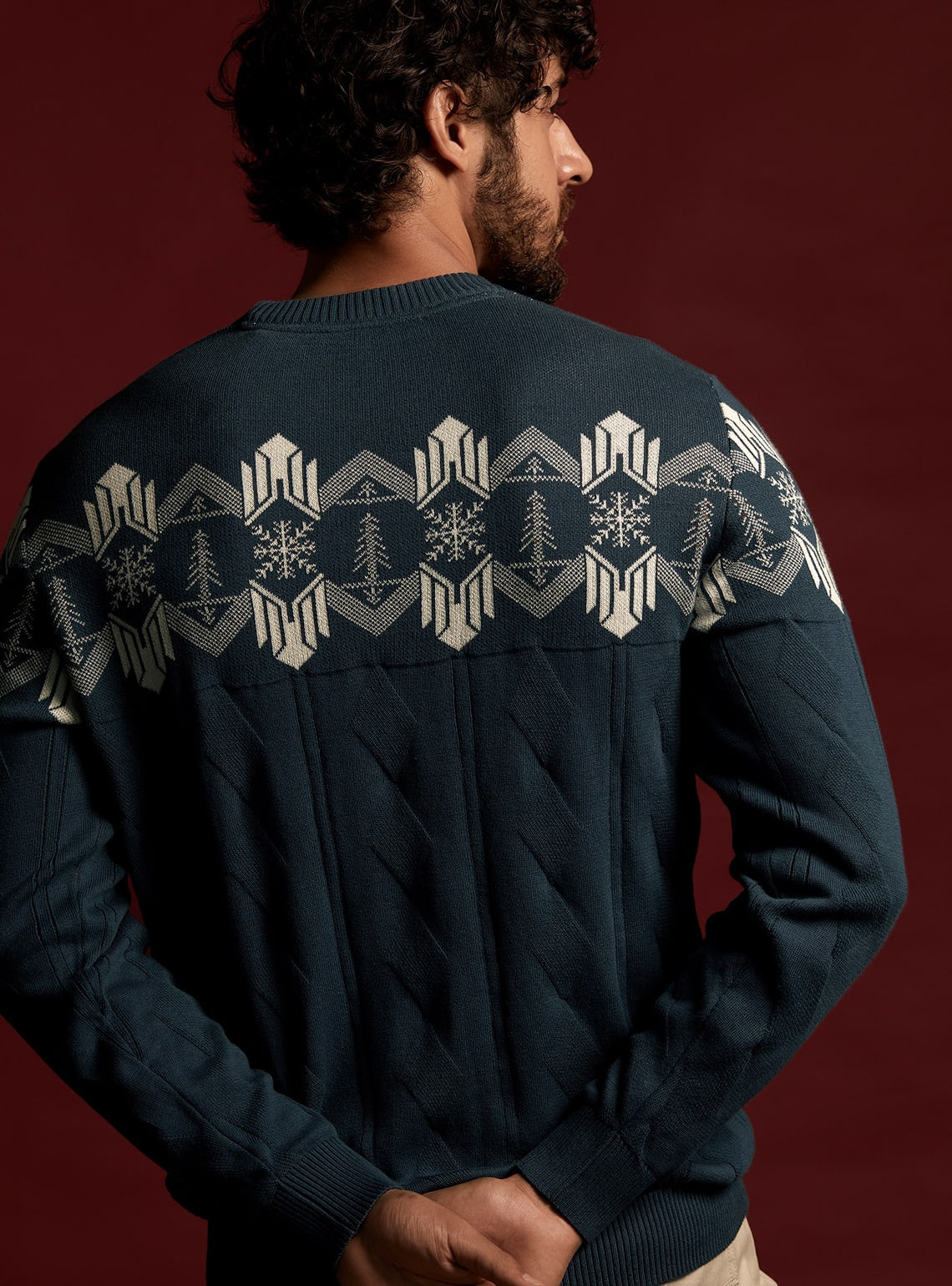 Frosty Navy Pullover